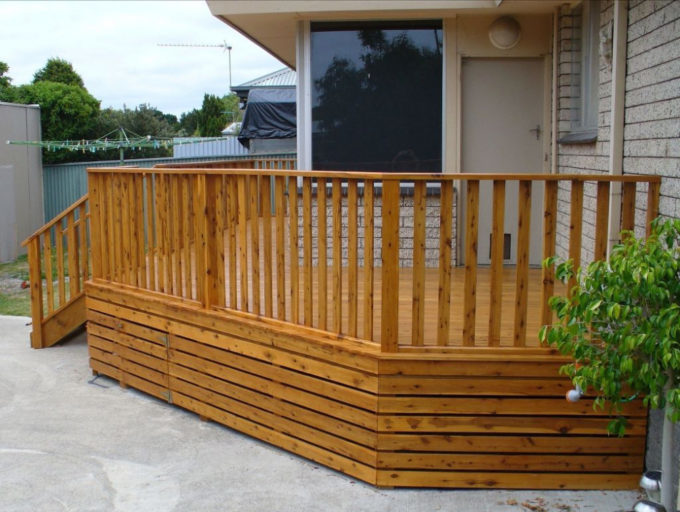all-wood-stained-deck-with-railing